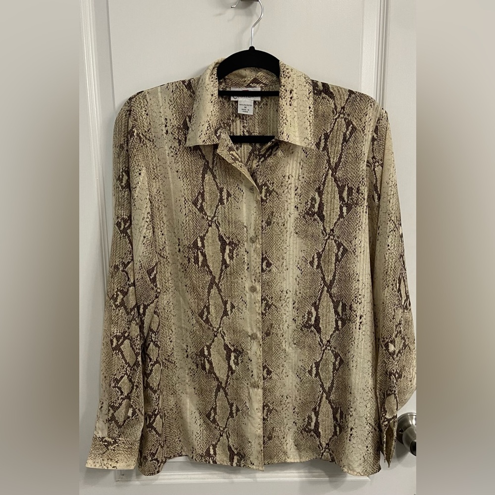 Courtenay Button Down - Picture 1 of 4